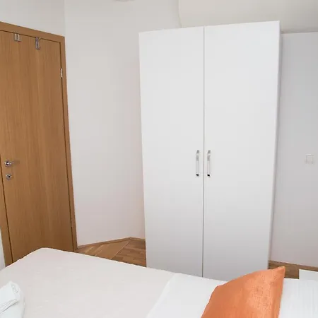 Apartament Lord *